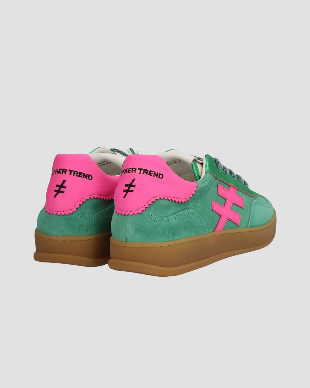 Another Trend A0321162- Trainer