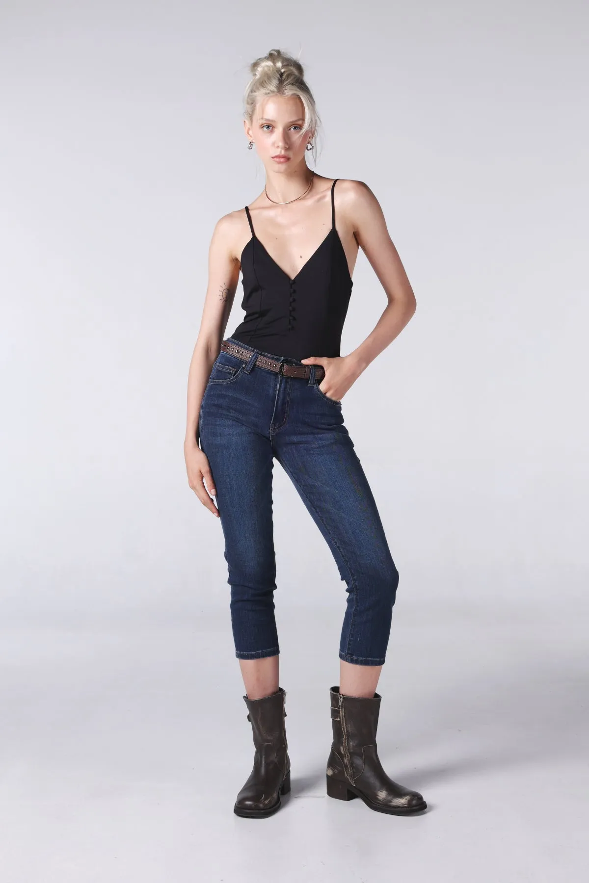 Jack Russel - Women Jeans - Klassik JF-MOM/DB Cropped Skinny Fit Dark Blue Mid Waisted
