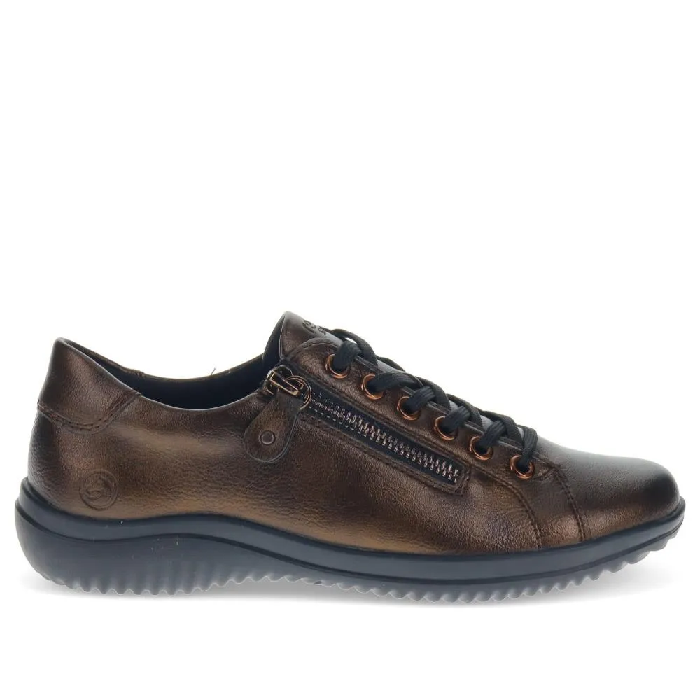 Leather Lace-Up Trainers - DRS39505 / 325 415
