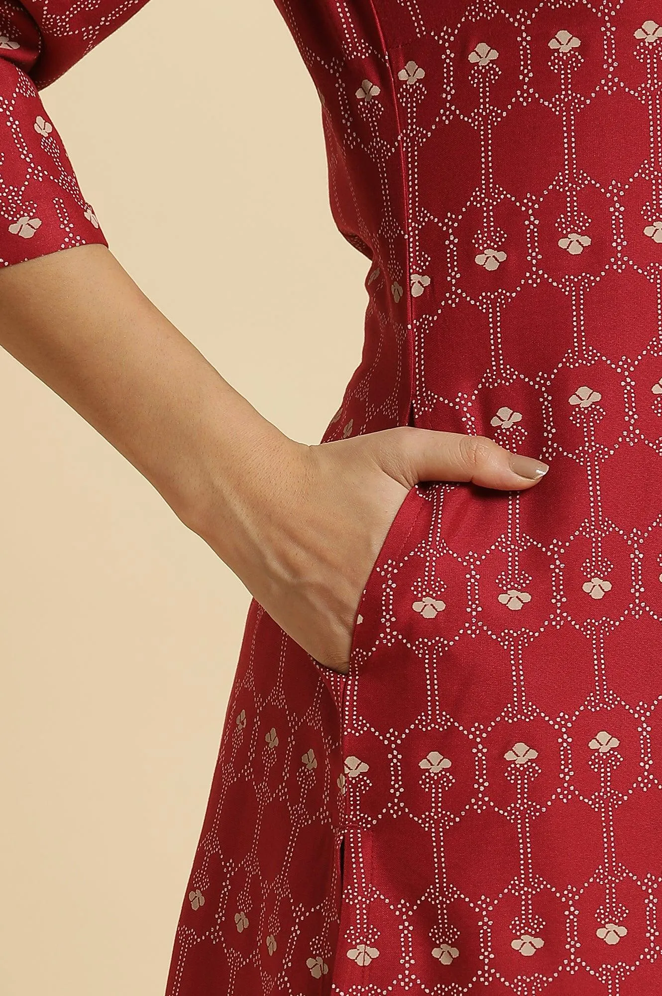 Maroon Printed Mandarin Collar Kurta