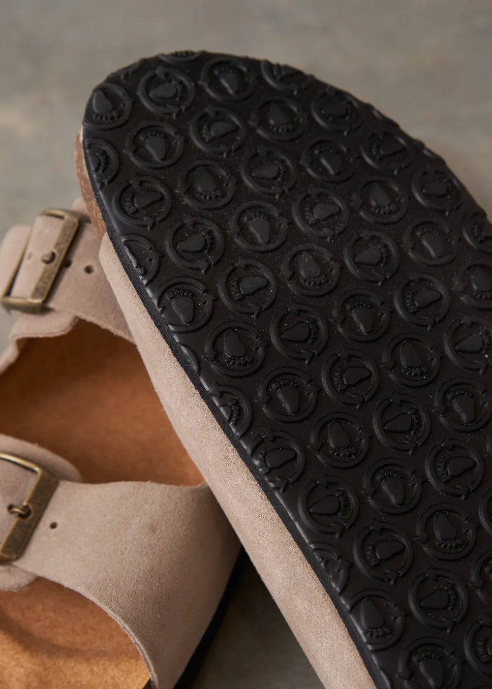 NOVA SUEDE SANDAL - TAUPE