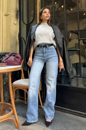 Ultra - Comfort Straight Jeans – High-Waist Stone Blue Jeans