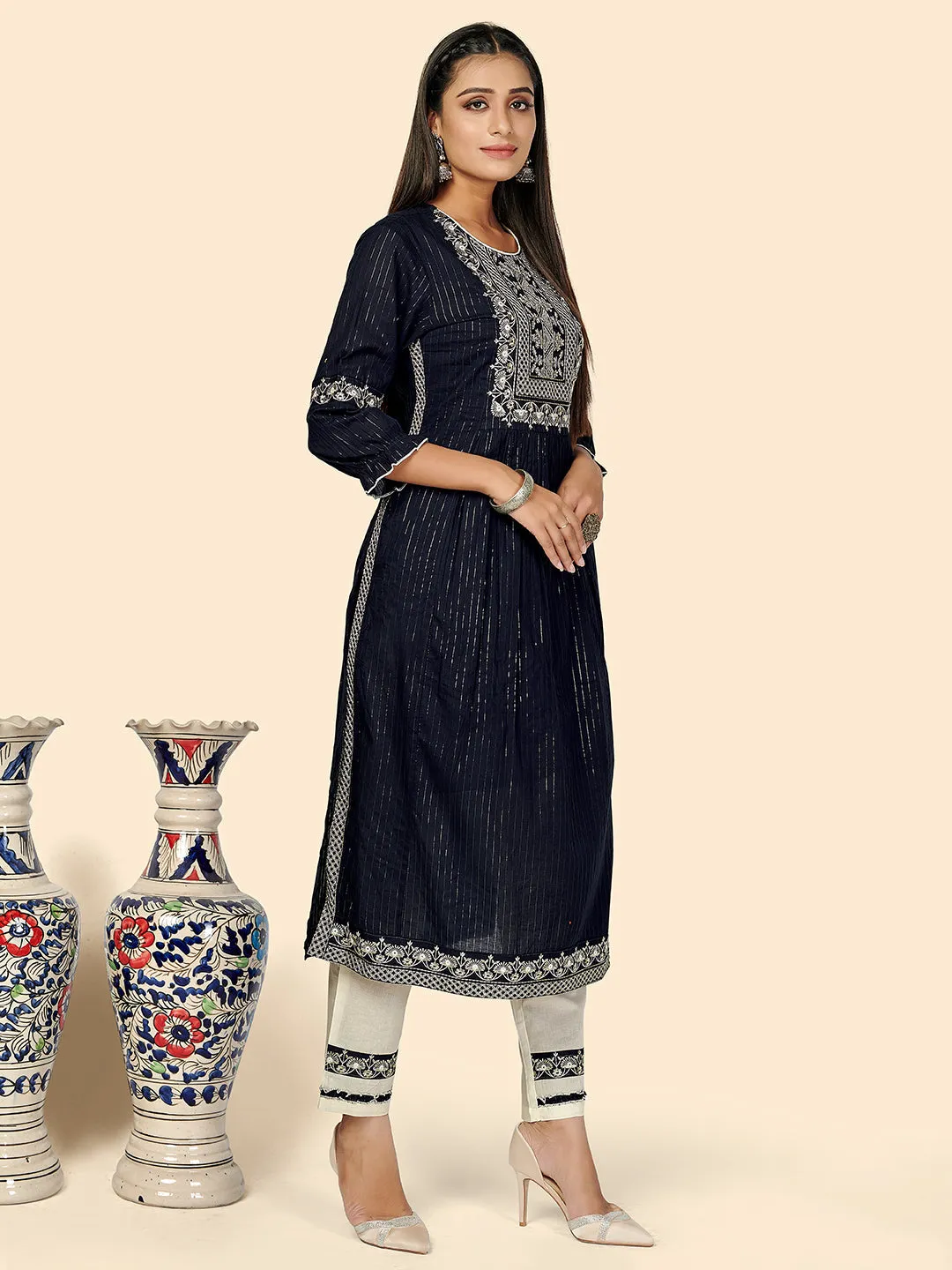 Women'S Embroidered Straight Cotton Blue Stitched Kurta With Pant