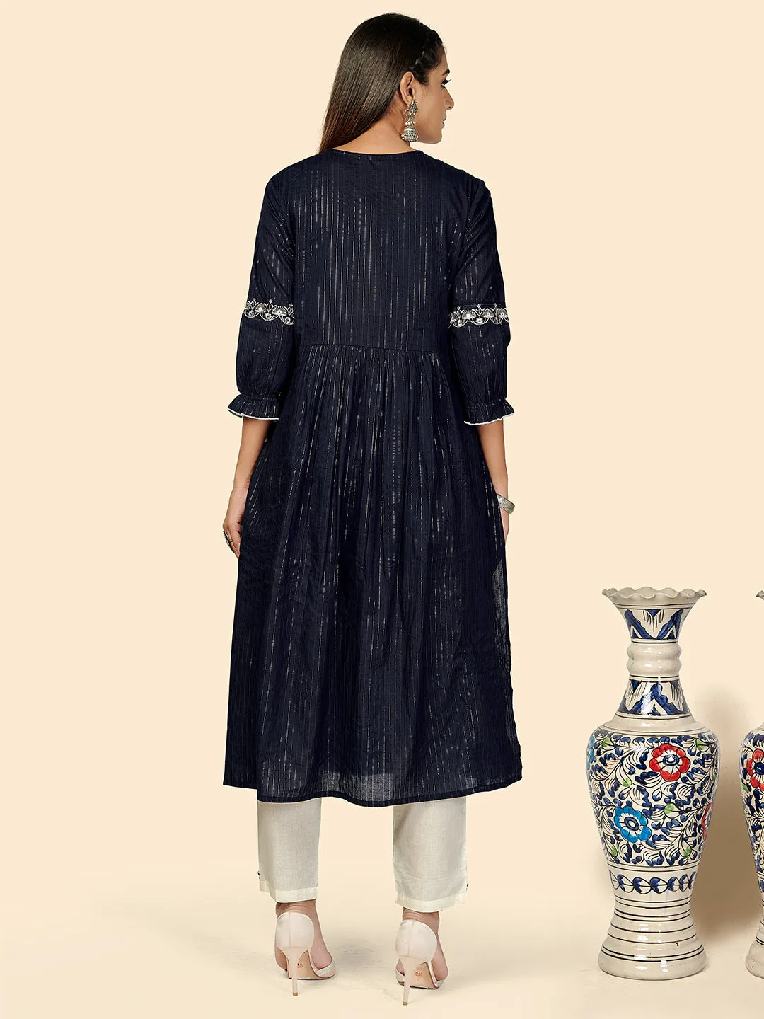 Women'S Embroidered Straight Cotton Blue Stitched Kurta With Pant