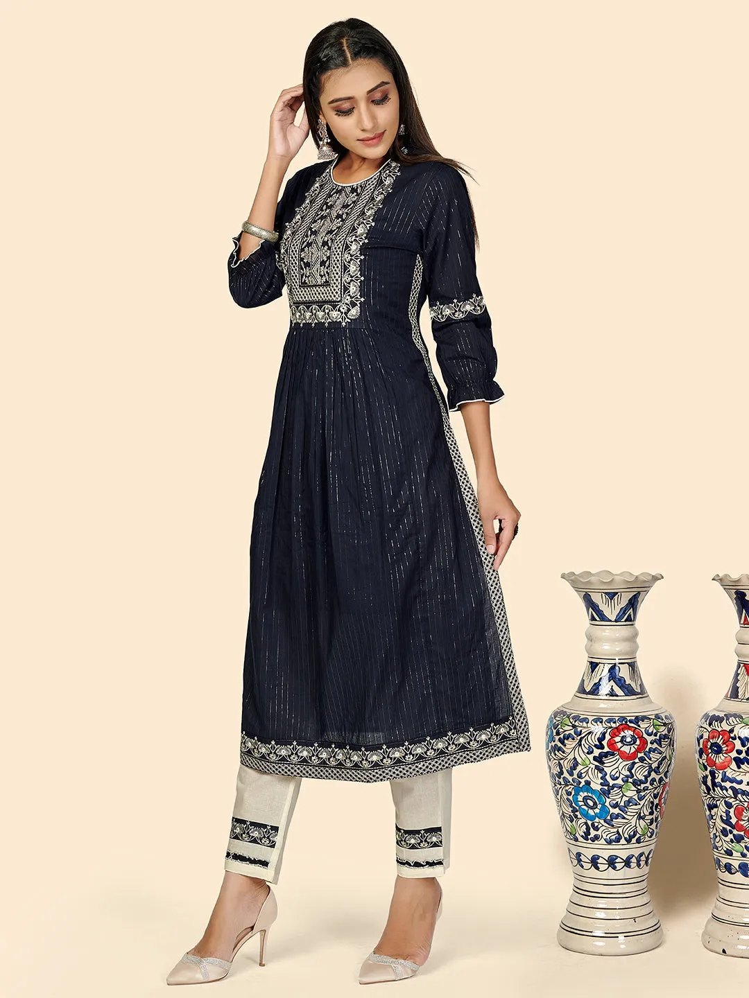 Women'S Embroidered Straight Cotton Blue Stitched Kurta With Pant