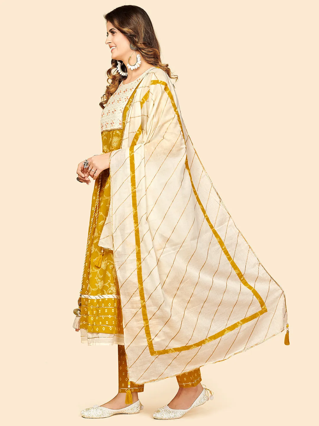 Women'S Printed & Thread Work Anarkali Cotton Yellow Stitched Kurta Pant With Dupatta