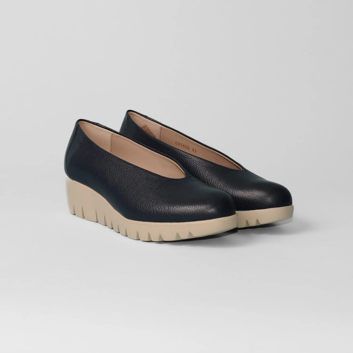 Wonders - C-33100 Navy “Fly” Wedge Shoe